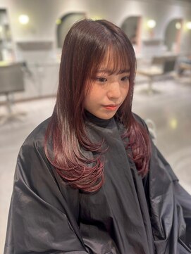 ムーム(Momb) レイヤーカット