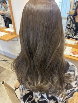 ヘアーエスクールステラ(hair S.COEUR stella) オリーブカラー
