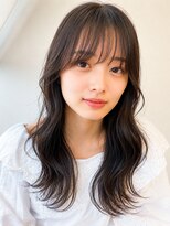 アドラーブル ココロ 新潟(adorable CoCoLo) 韓国風くびれロング×アンニュイな抜け感 暗髪カラー