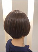 ショートボブ