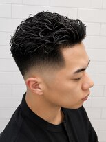 ゼロスバーバー(0's BARBER SHOP)&nbsp;極道パーマ/メンズパーマ/バーバー/スキンフェード/ビジネス