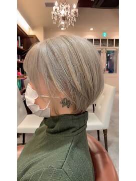 リズブリエ(Lis briller) ショート×ボブ