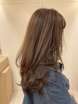 ブリス(VLISS)&nbsp;ラフワンカールレイヤー＿エアリーミディホワイトアッシュ