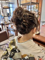 ラブリッシュ(LOVERICHE)&nbsp;成人式振袖に合うボリュームシニヨンスタイル【延山styling】