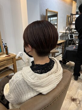 ジーニー(GeeNY) 襟足短めの王道ショートボブヘアスタイル