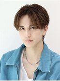 ナチュラルセンターパート　ワックスなし　曲がる縮毛矯正