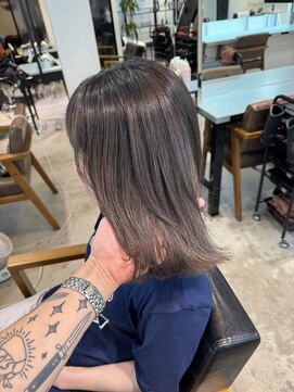 トレス(TRESS) 外ハネボブ　シアーカラー　赤みなしカラー