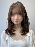 小顔 前髪 レイヤーカット ホワイトグレージュ"