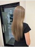 ブラウンベージュ
