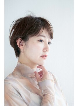 リル 8F 銀座(Rire) 【Rire-リル銀座-】３０代４０代にオススメマッシュショート