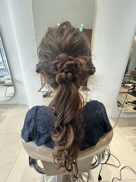 ビオラバイフーガ 綱島(Viola by FUGA) 結婚式お呼ばれポニーテールアレンジ＊10代20代30代