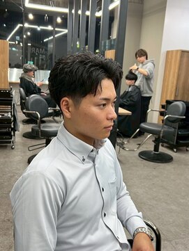 リッチブランドアンドコー(Rich Brand&Co) センターパートニュアンスパーマ韓国カルマパーマコンマヘア