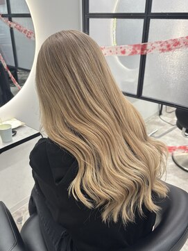 シーバイスリー 綱島(C×3) 高明度ミルクティーベージュ