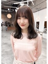 シカ(sica)&nbsp;ミディアムスタイル透明感カラー