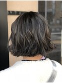 カーキアッシュ