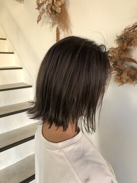 ノア(noa.) プチハイライトで抜け感UP♪