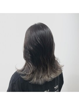 フロート 小阪店(float) インナーカラー ヌナボブ チャンモリ ボブルフ