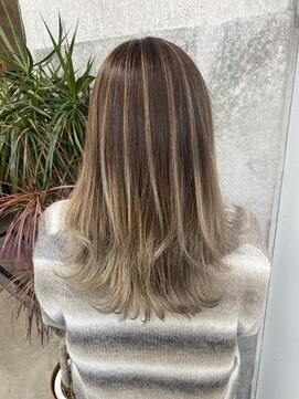 ポート バイ プライマル(port by primal) フェミニンロング/イメチェンヘアスタイル[千葉/千葉駅]