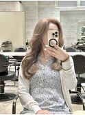 レイヤーカット　ブリーチありベージュカラー　顔まわりカット