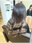 ミルクティーベージュグラデーションカラー韓国風波巻きウェーブ