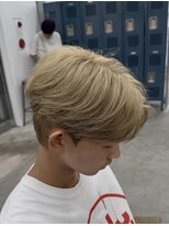 ステラ(STELLA)&nbsp;ニュアンスパーマ/メンズカット/メンズサロン/眉毛カット/メンズ