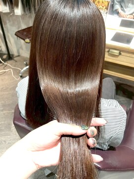 アフィナー(Afinar) 【横浜/横浜駅】レイヤーカット/髪質改善/ダブルカラー/エクステ