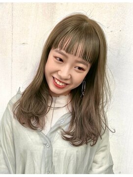 ヌープヘアーアイス(NUUP.hair ici) 大人可愛いオリーブベージュ◆レイヤー◎ブリーチなしカラー