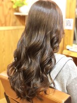 ララテラス(LaLa Terrace)&nbsp;アッシュベージュ×大人可愛いゆるふわロング