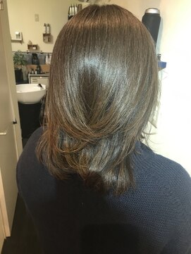 ナトゥーアベーネヘア(Natur Bene hair) ミディアムレイヤー