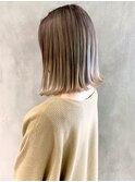 パールベージュボブ_アースカラーくびれヘアツートン_ba274781
