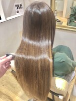 エメ(Aimer)&nbsp;グラデーションカラー×髪質改善