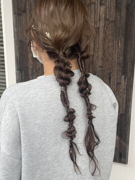 アンリーシュ(UNLEASH) 【stylist 永田】大人ツインアレンジ