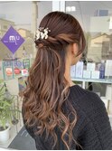 アクセサリーカラーハーフアップ