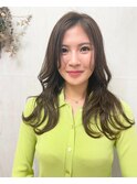 20代30代ブリーチなしくすみオリーブカラーゆるふわロング