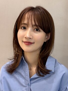 ソワネ 表参道(soigne) 表参道艶髪ミディアムレイヤーウルフアッシュグレー40代