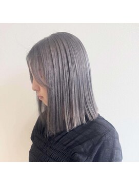 ファミーユプラス(famiiyu+) ブリーチありラベンダーカラー/グレージュ/ラベンダーグレージュ