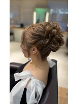 シェリ(Cheri)&nbsp;ふわふわ高めアップヘア
