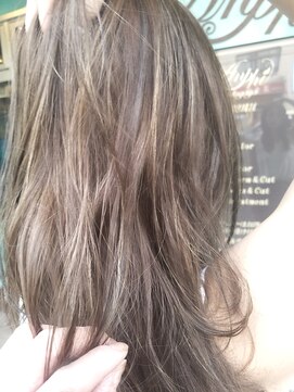 ヘアーラウンジ アンフィ 井土ヶ谷(Hair Lounge Anphi) 【Anphi】外国人風3Dバレイヤージュカラー