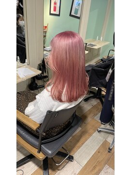 ラべリー 池袋(LOVELEY) ペールピンク ヘアカラー 池袋