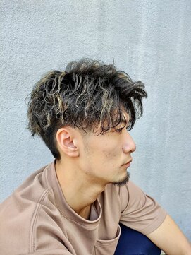 アンシー サッポロ(Ancy Sapporo) 【遊び心】センターパート×スパイラル