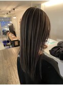 シャドールーツ×ベージュ
