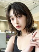 韓国レイヤー 斜めバンググレージュカラーデザインカラー