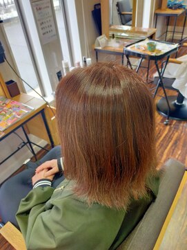 サク(SAKU) 外ハネスタイル