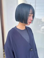 トップヘアー アヴェニュー 刈谷(TOPHAIR Avenue) パツッとボブでブルーグレーカラー