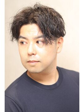 ミルトニア(MILTONIA) 40代50代ツイストスパイラルパーマセンターパーマツーブロック