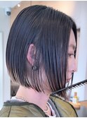切りっぱなしボブ×毛先パラっとブリーチ（裾カラー）