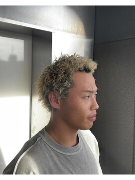 マノン バイ エイチ(MANON by H) ツイストスパイキーショート