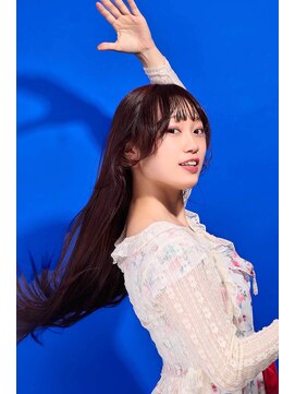 アンアタッシュ(UNE ATTACHE) Smoky Rouge｜エアリーなレイヤー×透明感のあるカラーとリズム