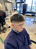 ザデイ カットアンドカルチャーショップ(THE DAY CUT&CULTURE SHOP)&nbsp;クロップ