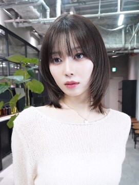 シオン(shion) グレージュ顔周りレイヤー韓国ヘア前髪カット前髪_F21511